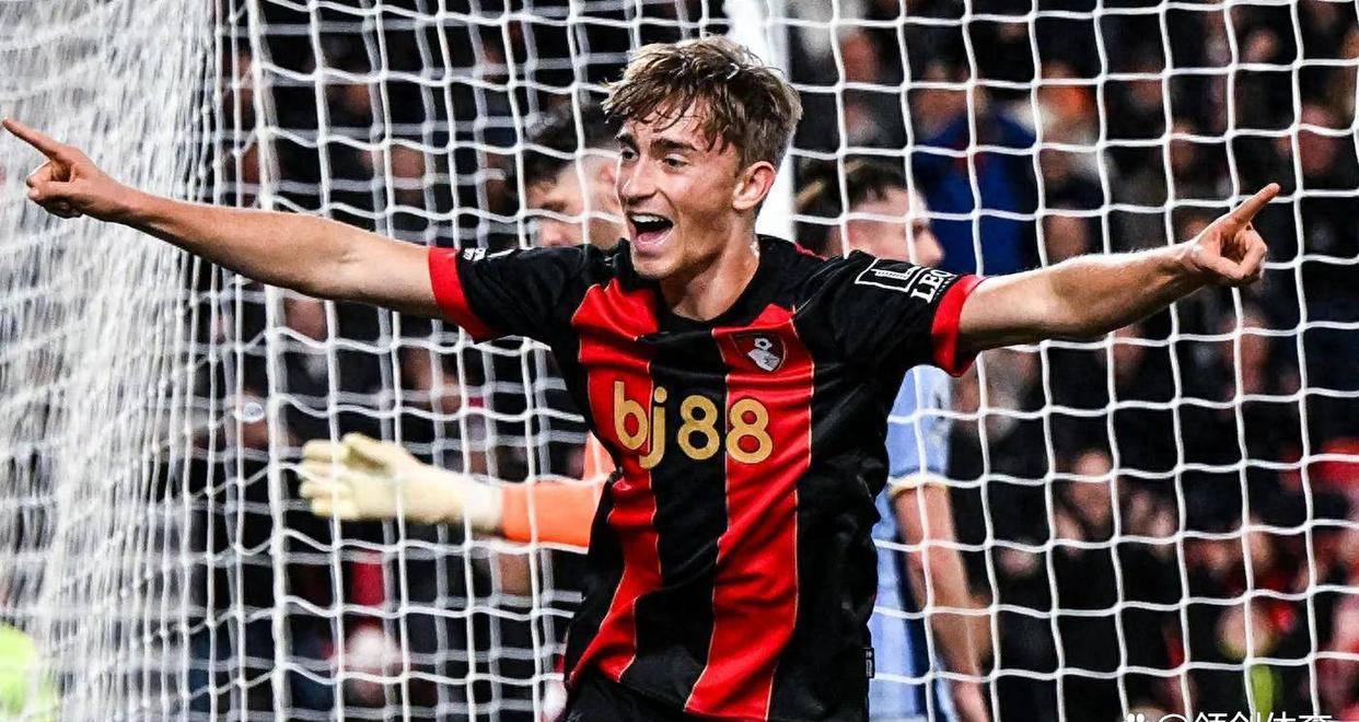 包含莱万多夫斯基新星晋级下一阶段表现突出，利物浦前途光明！比赛高潮迭起的词条