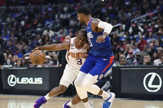 逆转之夜！太阳最后时刻连续得分取胜，地区正在都是关于.